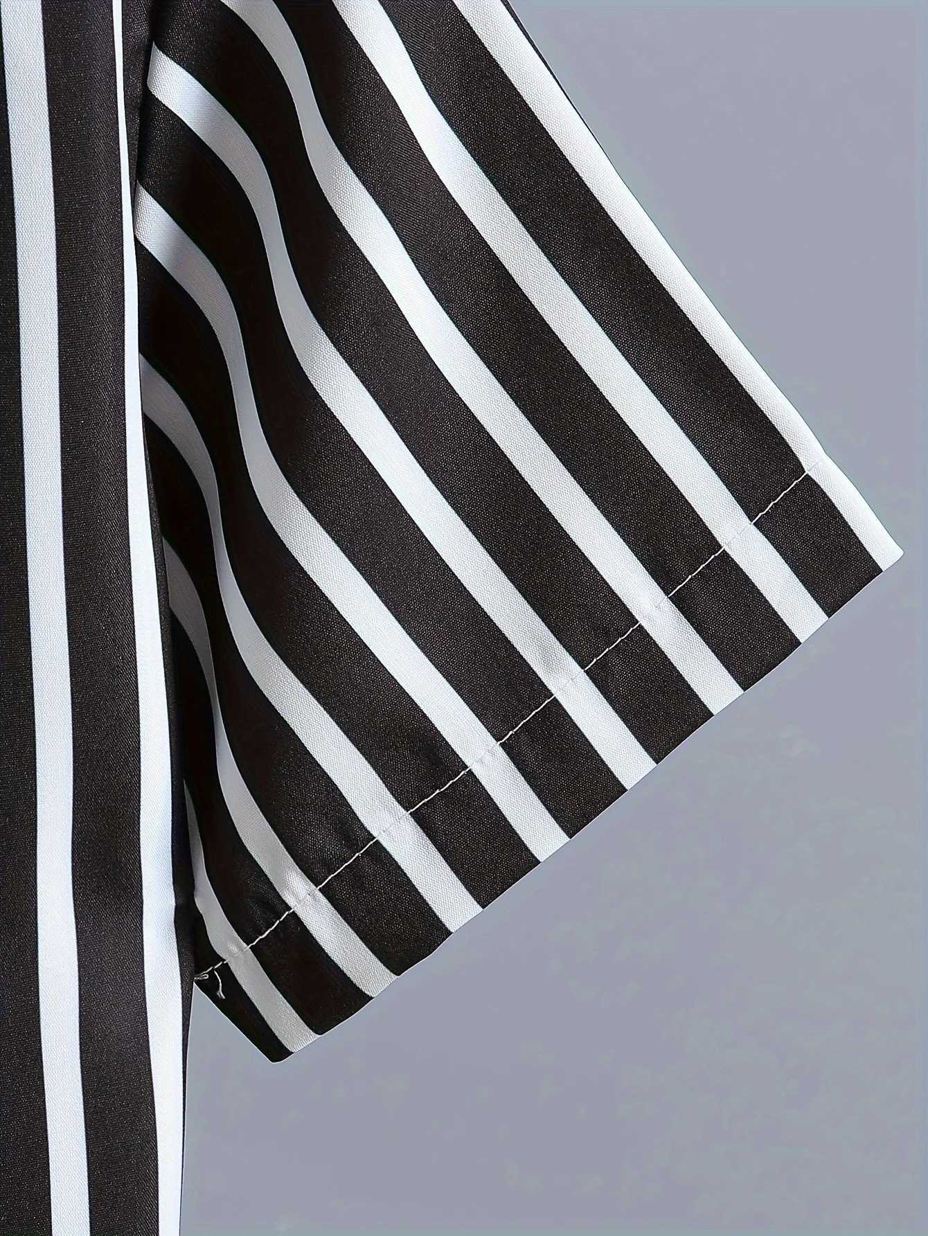 Summer black and white striped printed boys creative shirt casual short sleeved lapel shirt top baby boys clothing outdoor T-shirtW240729