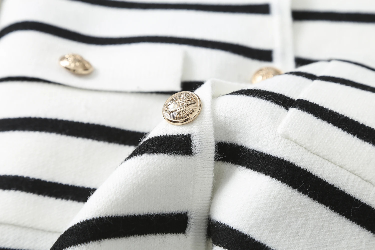 Ethereal MD style of Womens casual small fragrance highgrade striped knit cardigan 240722