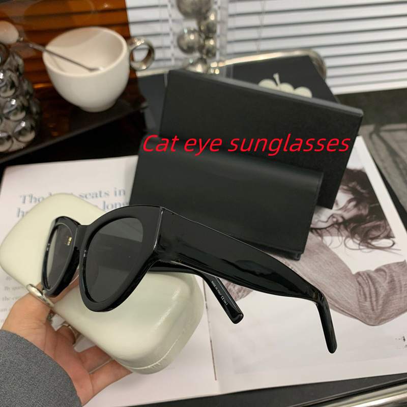Hot Sunglasses For Women And Men Designer Same Style Classic Cat Eye Narrow Frame Butterfly Glasses With Box