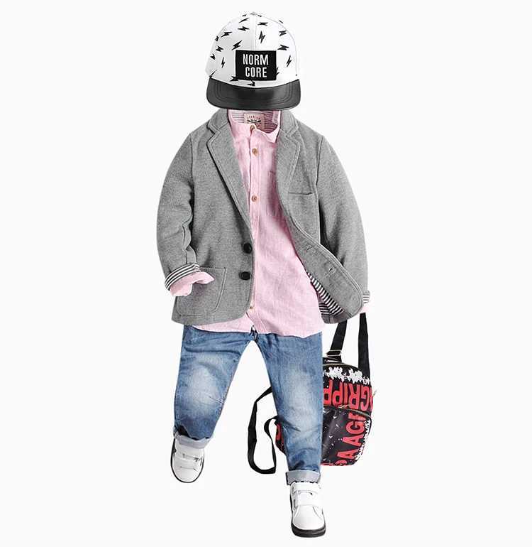 A fashionable and comfortable linen shirt for boysW240729