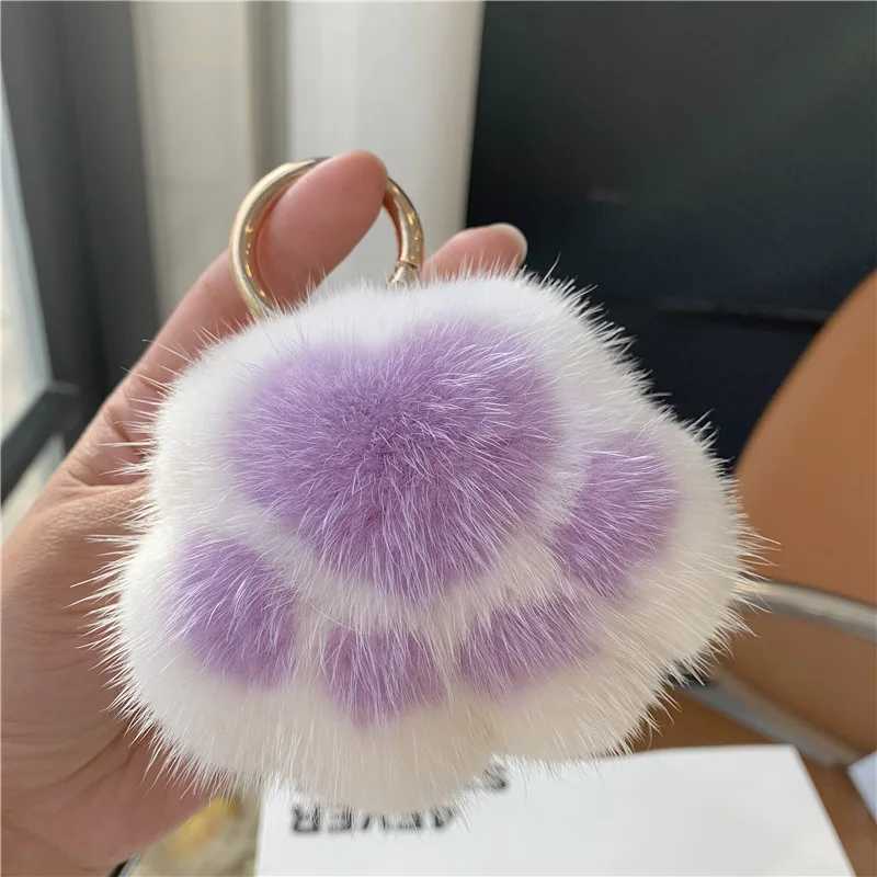 Pendant Keyrings Gift Plush Cute Cat Claw Real Mink Fur Keychain Women Bag Ornaments Small Paw Toy Soft Pom Ball Car KeyL240729