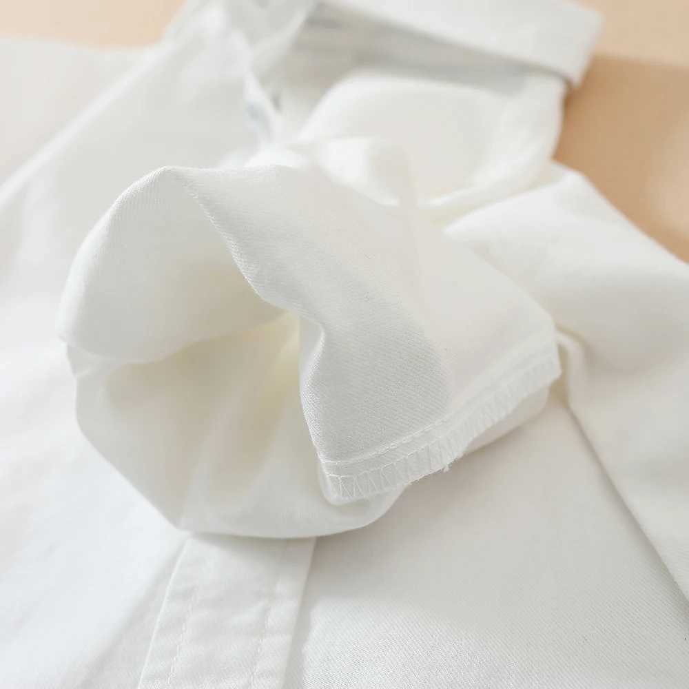 Childrens long sleeved white T-shirt with spring and autumn rotating door collar childrens school uniform cotton clothingW240729
