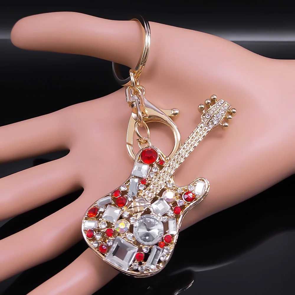 Attractive Musical Instrument Guitar Rhinestone Keyring Holder Hip Hop Music Purse Bag for Car Keychains Decorative Gift JewelryL240729