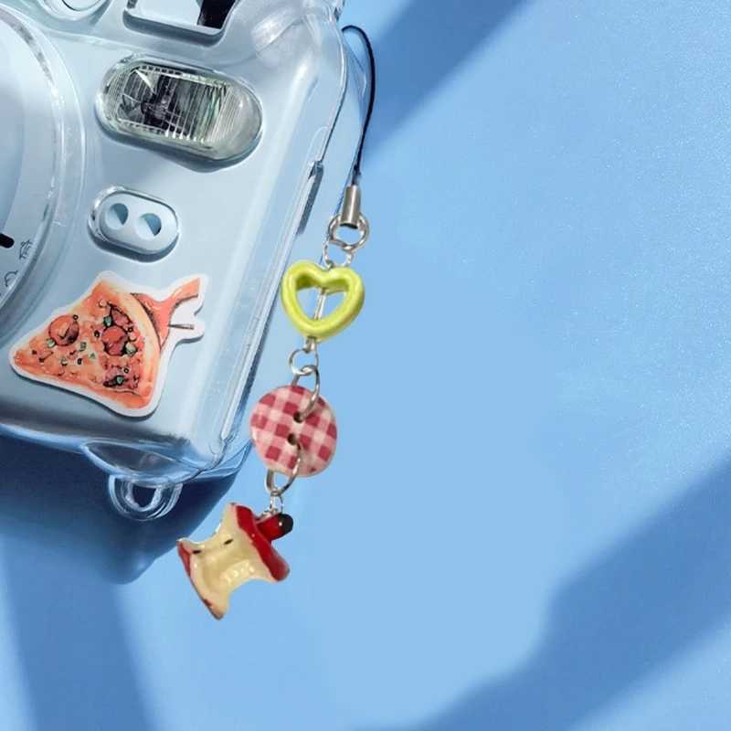 Fashion Fruit Keyring Keychain Button Hollow Heart Keyring Apples Keyring ButtonJewelry BackpackL240729