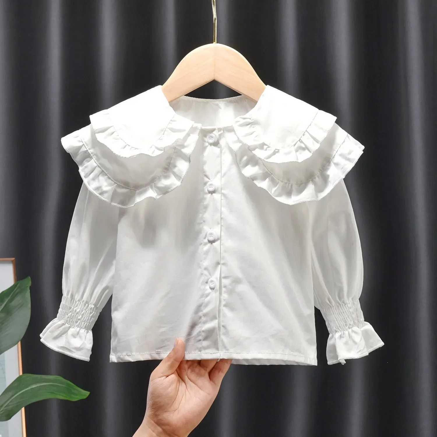 Baby girl Blouses childrens white and blue shirt 2024 spring/summer doll collar top for children aged 1 to 6 Korean clothingW240729