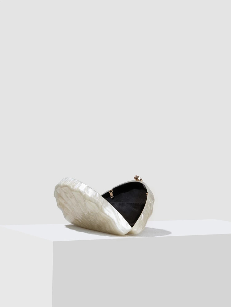 Fan Shell Clutch Bag Acrylic egg clutch bag women wedding evening party cute ivory pearl color purse handbag summer 240729