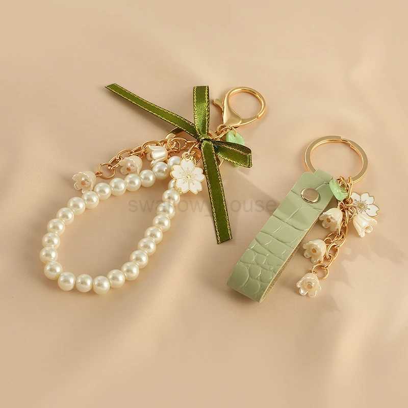 Lily of The Valley Flower Leather Keychain for Women Korea Fashion Sweet Key Chains Green Fairycore Accessories 2024 New InL240729
