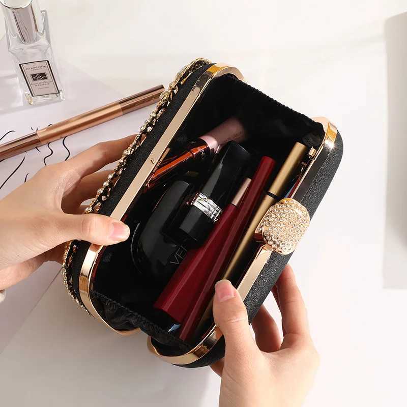 Women Diamond Evening Bag Mini Hollow Out Dinner Purse Ladies Glitter Crystal Shiny Dress Clutch Bridal Wedding Banquet HandbagXJ240729