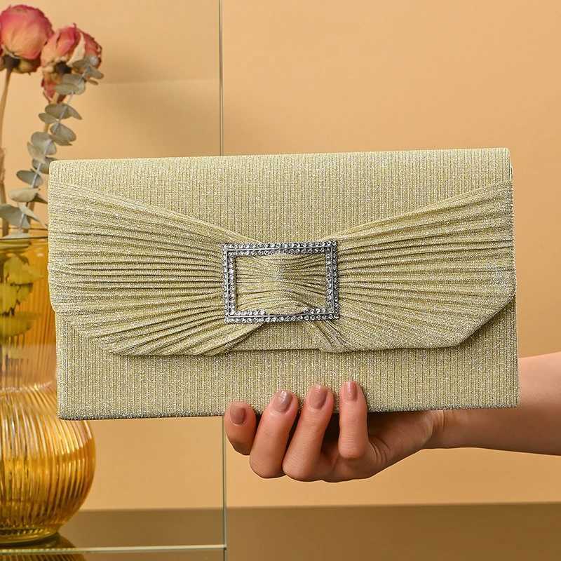 Luxury Women Hand Dinner Bag Temperament Storage Handbags Bridal Evening Bags New Design Wedding Dress Purse Envelop Clutch BagXJ240729