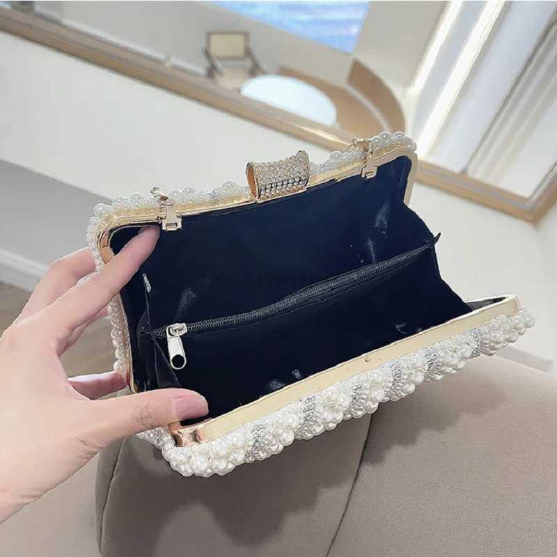 Vintage Pearl Women Handbag 2023 Diamond Evening Bag Luxury Wedding Bridal Ladies Clutch Chain White Shoulder Dress Dinner BagXJ240729