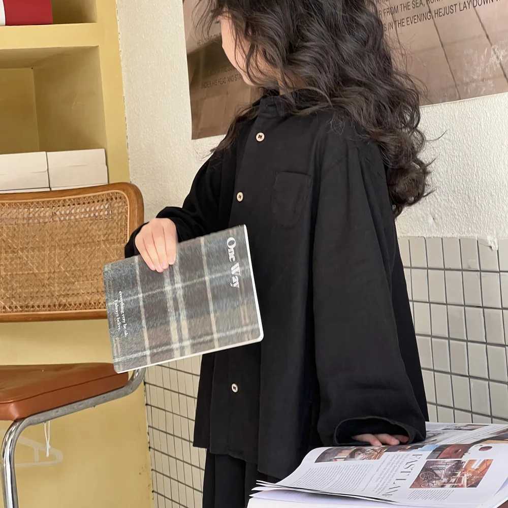 Girls shirt 2024 autumn new item children wear Korean style large childrens cotton linen long sleeved lapel casual shirtW240729