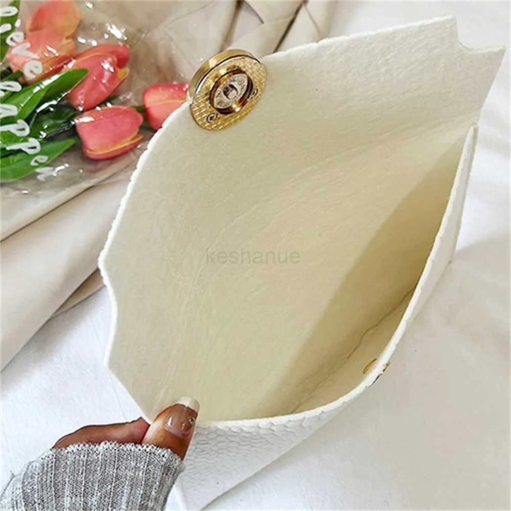 Casual Ladies Clutch Bag 2023 New Minimalism Handheld Envelope Bags Felt Indentation Handbag Solid Color Business Womens BagXJ240729