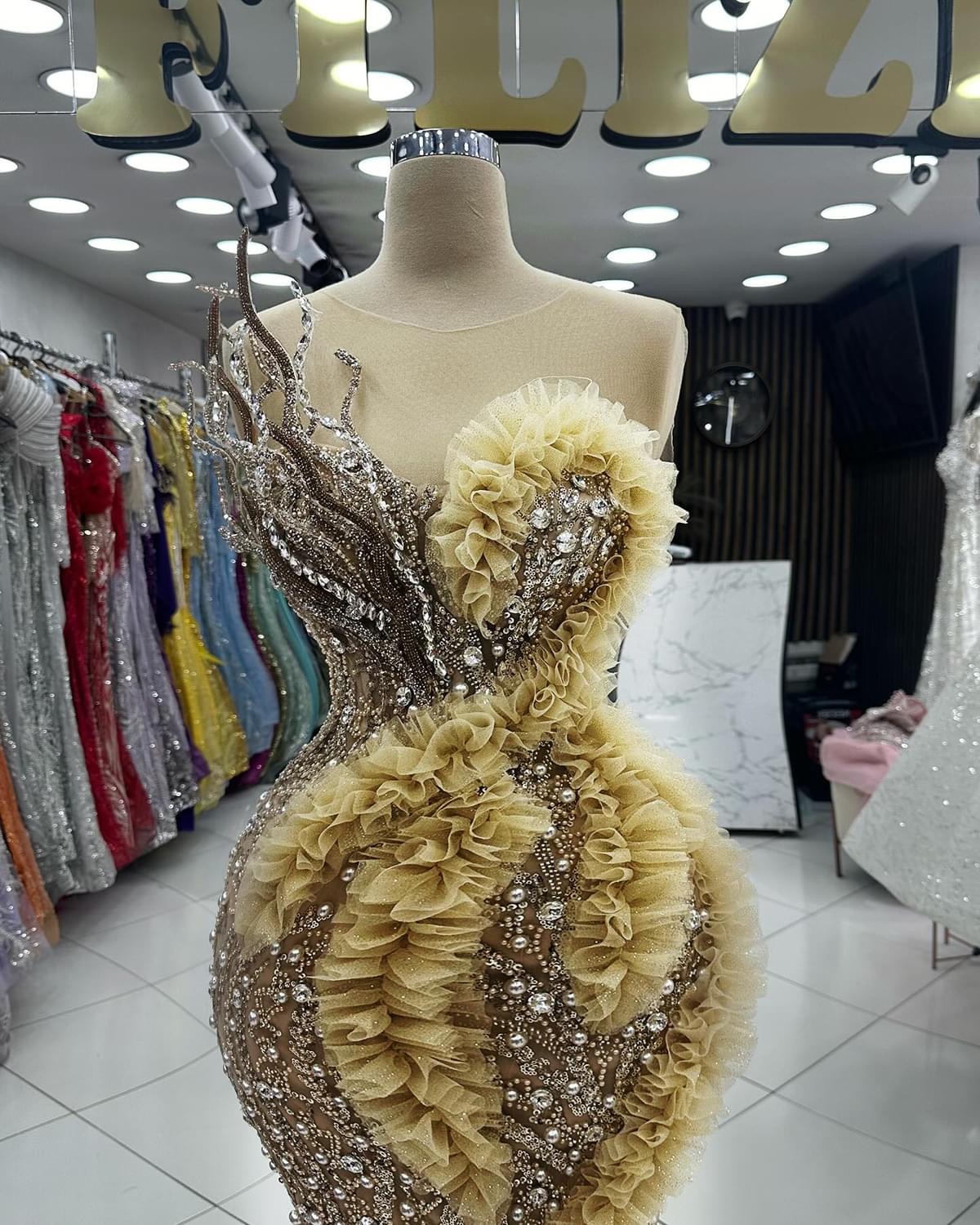 2024 Plus Size Gold Illusion Mermaid Prom Dress Lacefull Promdress Pearls Crystals Evening Formal Party Second Reception Birthday Engagement Gowns Dre