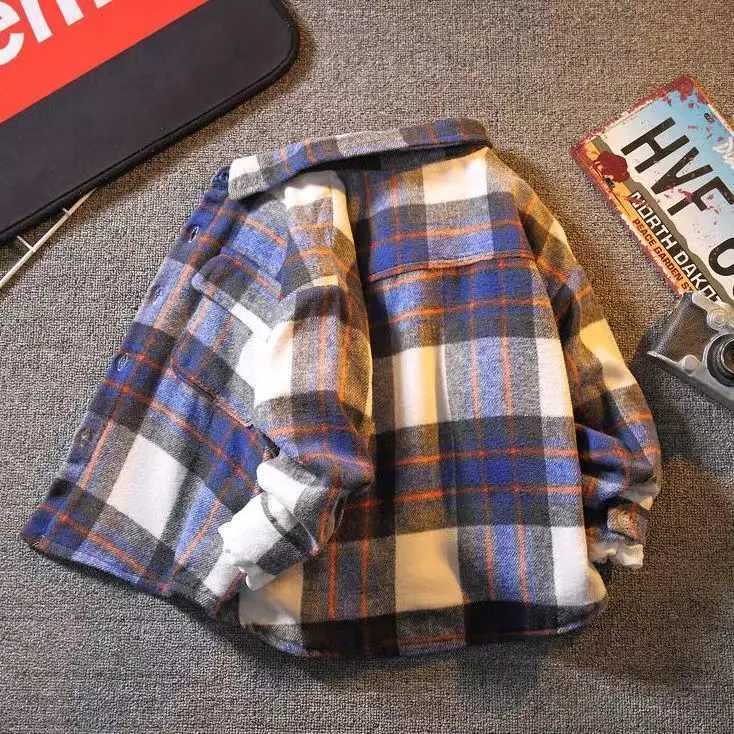 Boys shirt thickened plush winter childrens thickened warm shirt Korean plaid autumn and winter seasonal jacketW240729