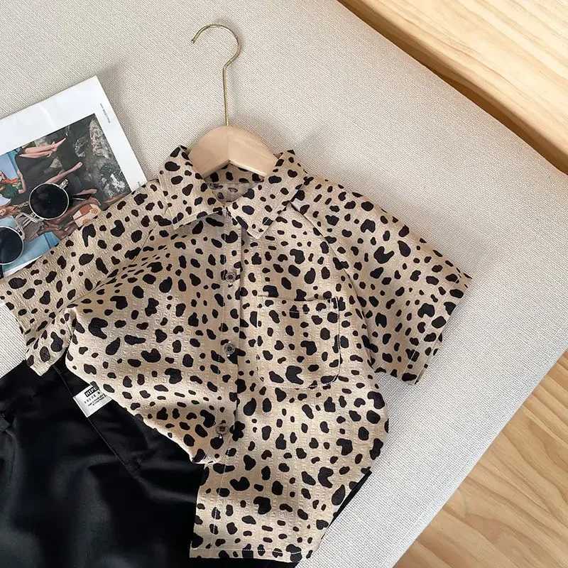 Childrens clothing boys short sleeved summer baby summer top new childrens shirt Korean lapel shirtW240729
