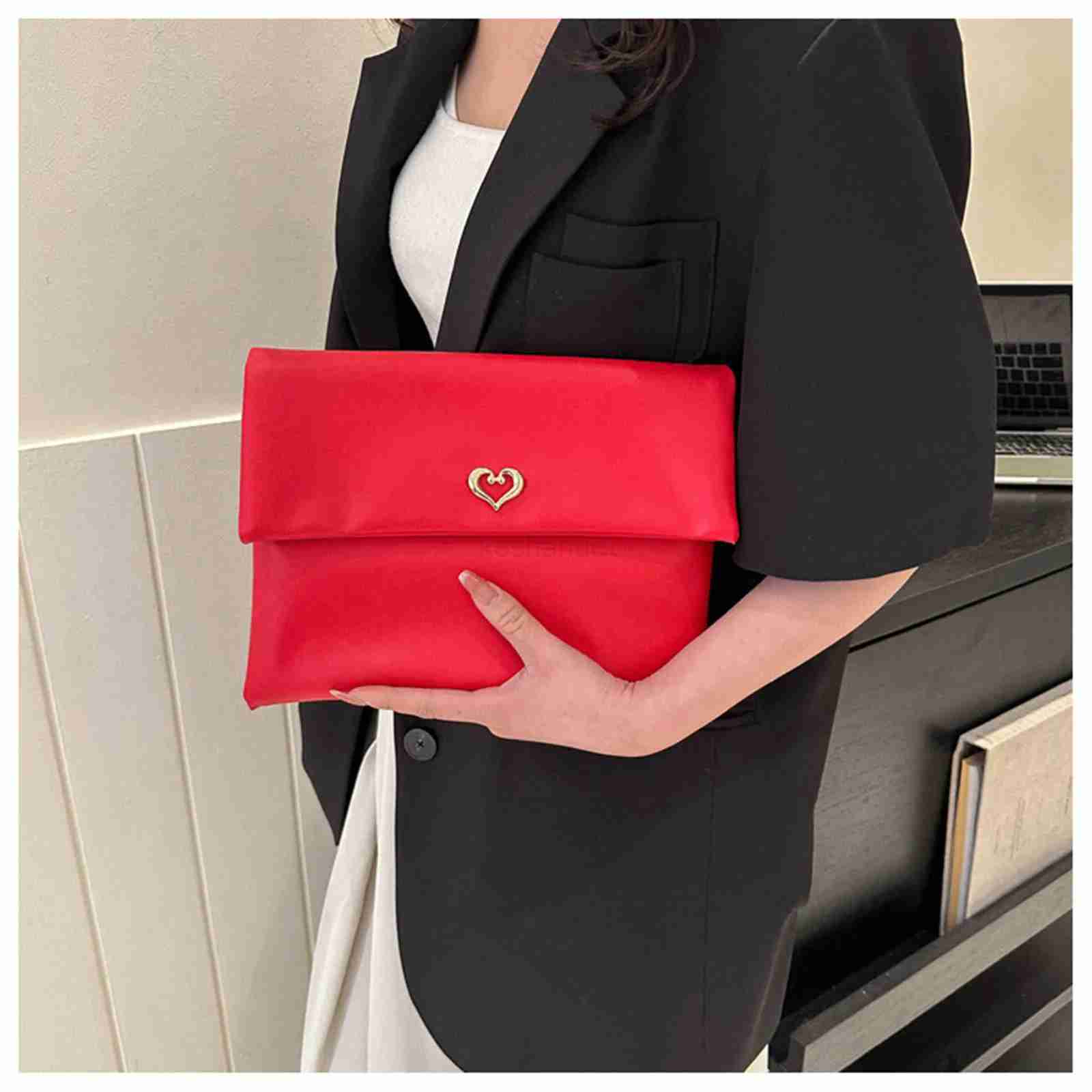 Fashion Trend Women Clutch PU Leather Heart Decoration Evelope Bag Wristlet Bags Female Casual Small Handbags Day Pouch PurseXJ240729