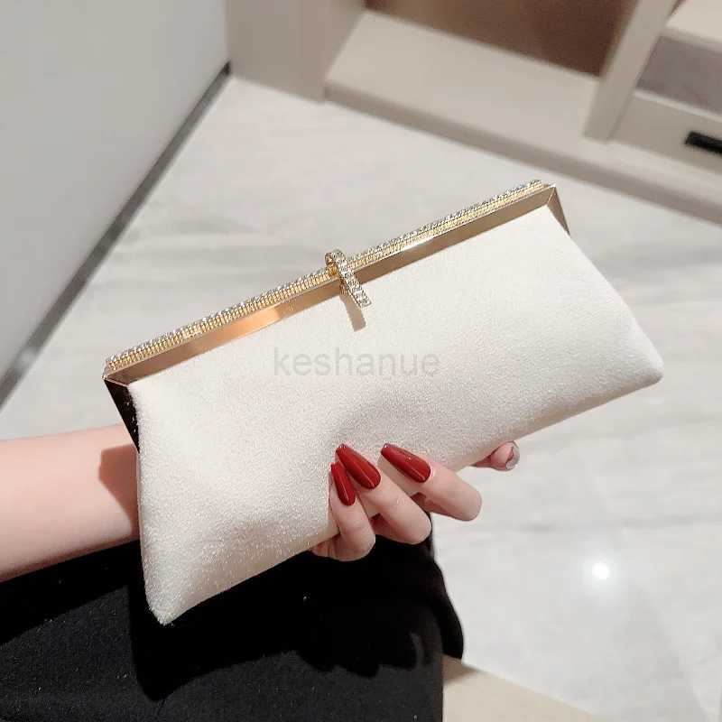 High-end Women Velvet Evening Bag New Fashion Fish Hook Lock Clutch Purses Female Handbags Chain Shoulder Bags for Wedding PartyXJ240729