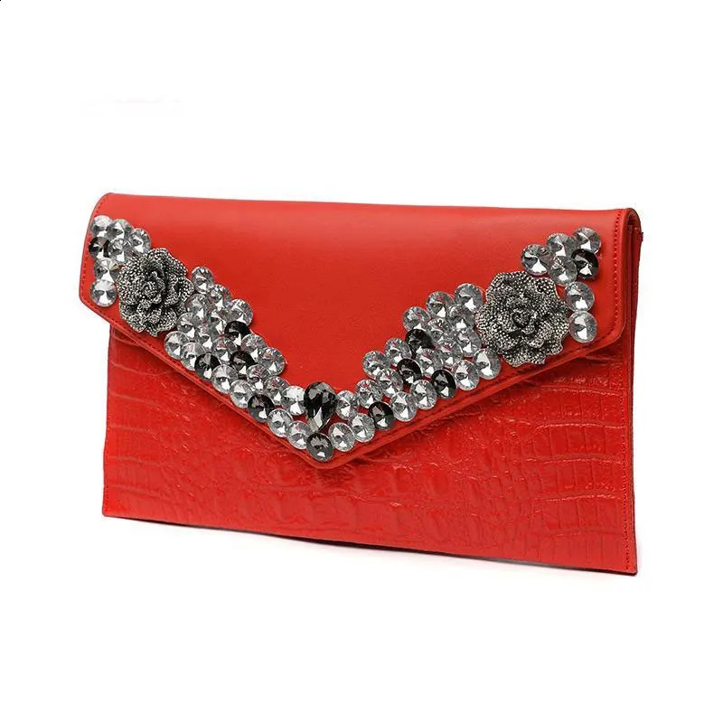 Product Cowhide Handbag Red Black Envelope Bag Womens Banquet Dress Bag Inlaid with Diamond Shiny Handbag Matching Chain 240729
