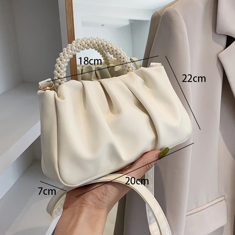 2024 Women Solid Color Handbag Cloud Bag Fashionable Soft Face Portable Small Bags Simple Shoulder Crossbody Bags 240729