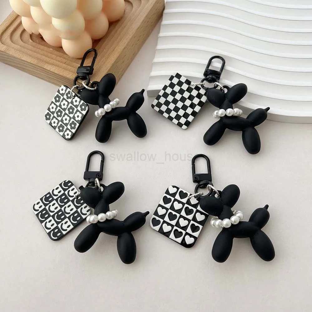 Cool Acrylic Cartoon Balloon Dog Keychains Black Color Heart Flower Pendant Phone Chain Key Buckle Accessories Bag Pendant ToysL240729