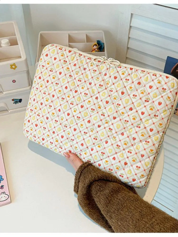 Ins Floral Cute Laptop Sleeve Case 11 13.3 14 15 15.6 Accessories Zipper Briefcase Shockproof Laptops Bag Cover 240729