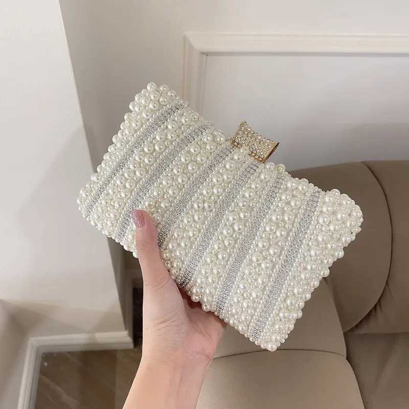 Vintage Pearl Women Handbag 2023 Diamond Evening Bag Luxury Wedding Bridal Ladies Clutch Chain White Shoulder Dress Dinner BagXJ240729