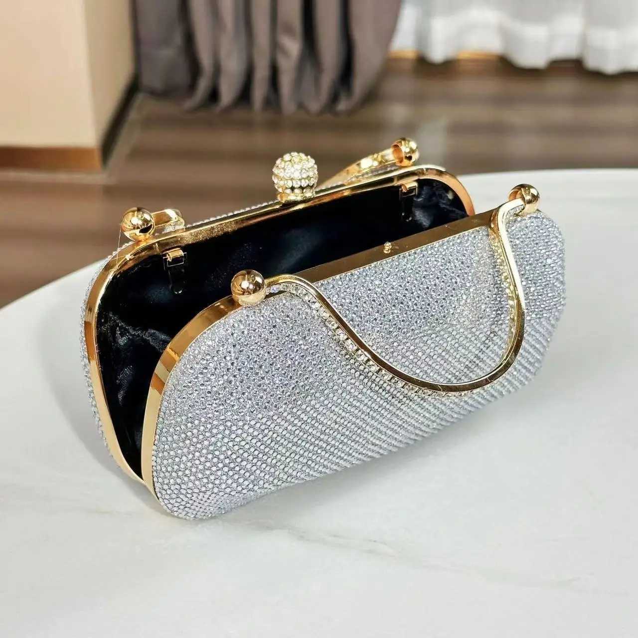 Womens Diamond Handbag Glitter Luxury Gorgeous Gold sparkling Crystal Handbag Club Party Dance Wedding Clutch bagXJ240729