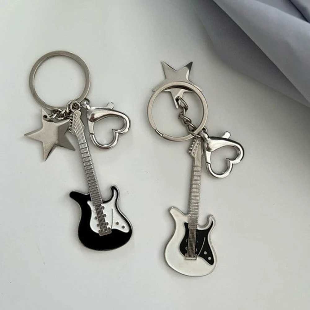 New Design Classic Guitar Keychain Car Key Chain Key Ring Musical Instruments pendant For Man Women GiftL240729