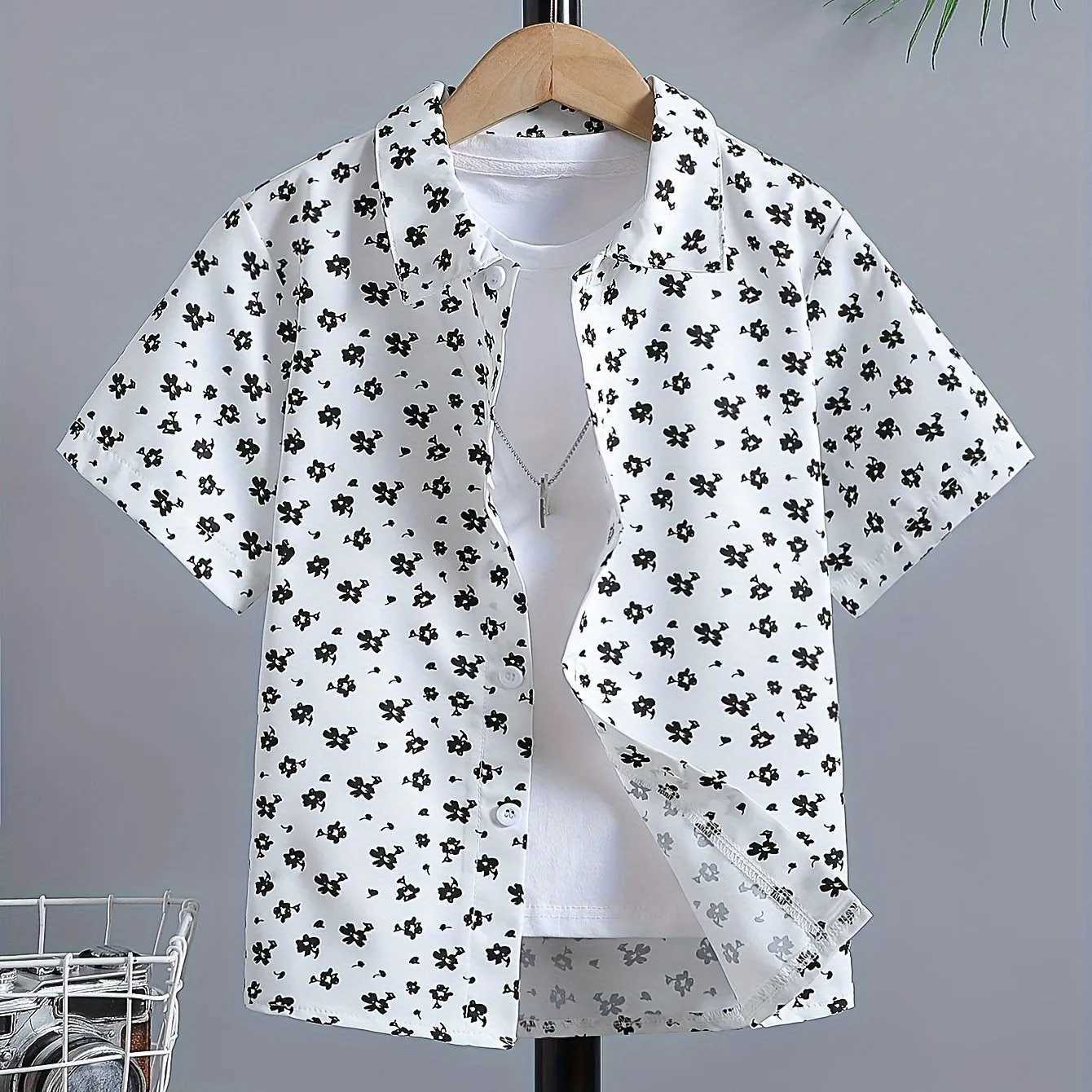 Black and white striped plain printed boys creative shirt casual short sleeved lapel shirt top boys clothing childrens summer outdoorW240729