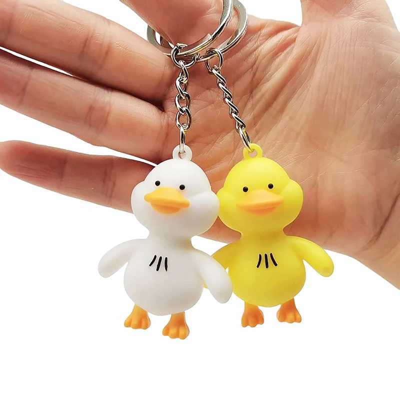 1 PC Resin Yellow Duck Keychain Key Ring For Women Gift Unique Funny Creative Colorful Simulation Animal Bag Car KeychainL240729