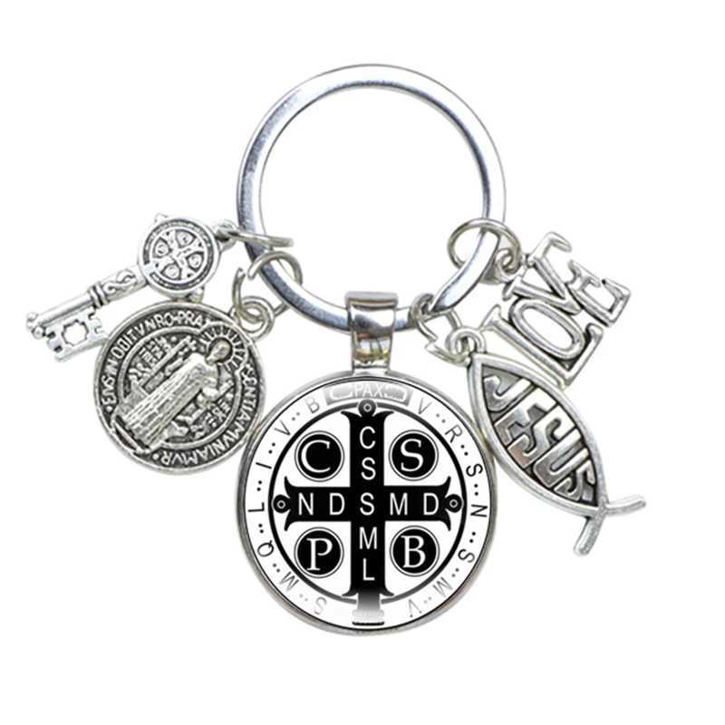 Saint Benedict Medallion Keychain Religious Jewelry I LOVE JESUS Alloy Crafts Charms Domed Glass Catholic San Benito Key RingL240729