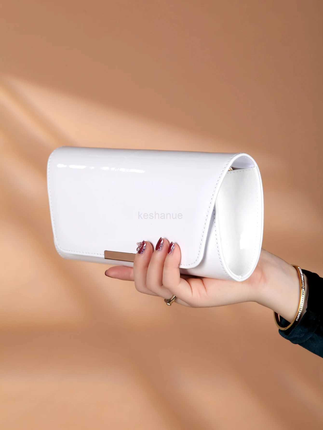 Stylish Metal Spliced Evening Bag Womens Clutch Patent Leather Envelope Wallet Suitable for Wedding Party Gift TravelXJ240729