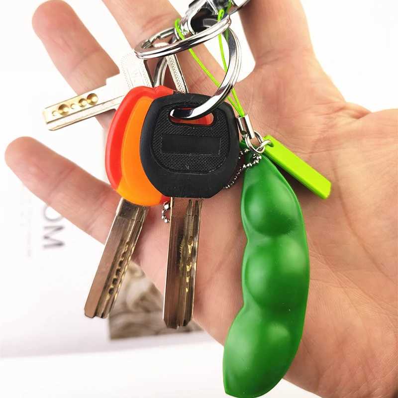 1pcs Squishy Squeeze Peas Beans Keychain Cute Stress Adult Toy Key Chain Fidget Toys Pack Portachiavi Decompression Edamame ToysL240729