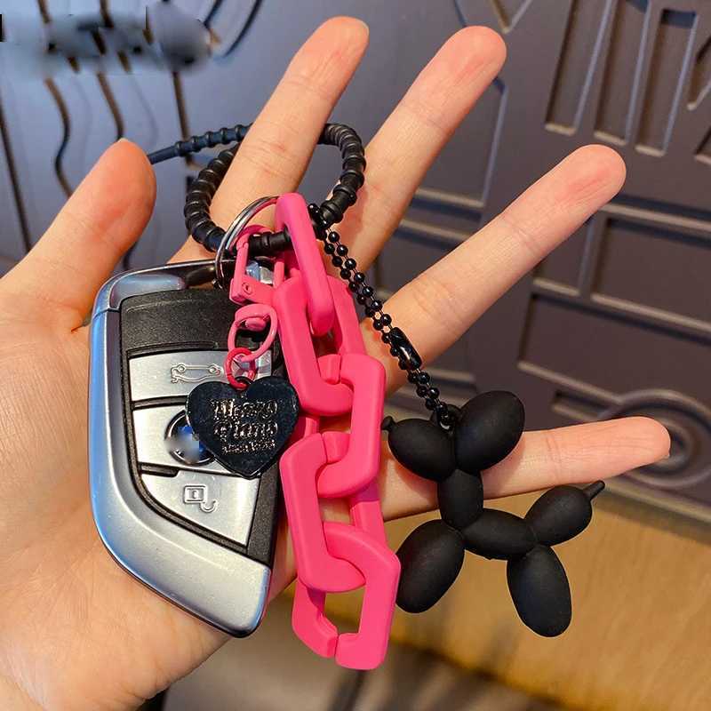 INS Punk Cute Balloon Dog Resin Key Chain Cartoon PU Black Heart Chains Keyring Car Bag Phone Pendant Keychain for Women CoupleL240729