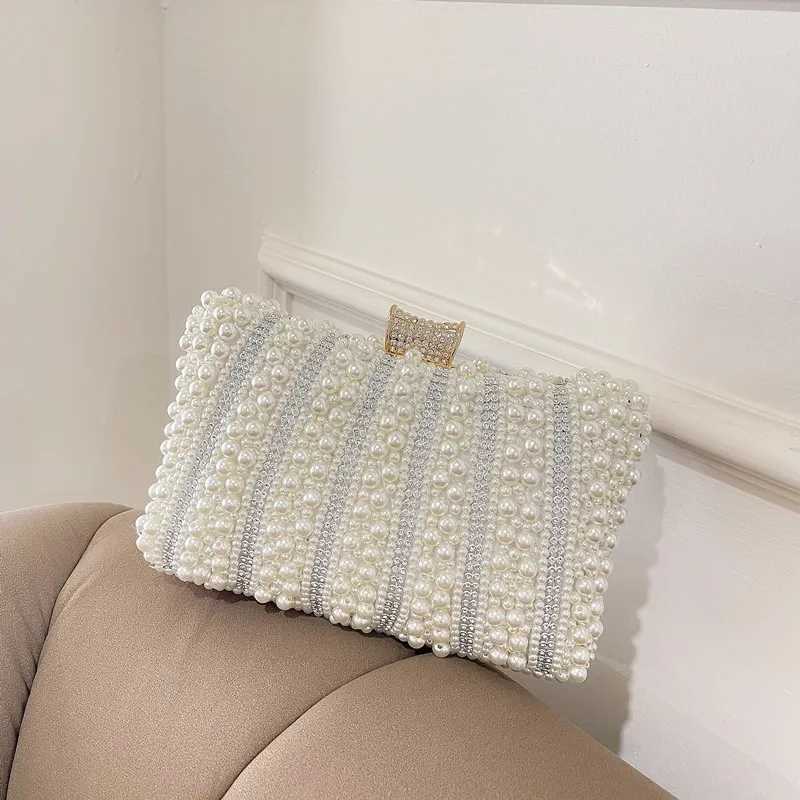 Vintage Pearl Women Handbag 2023 Diamond Evening Bag Luxury Wedding Bridal Ladies Clutch Chain White Shoulder Dress Dinner BagXJ240729