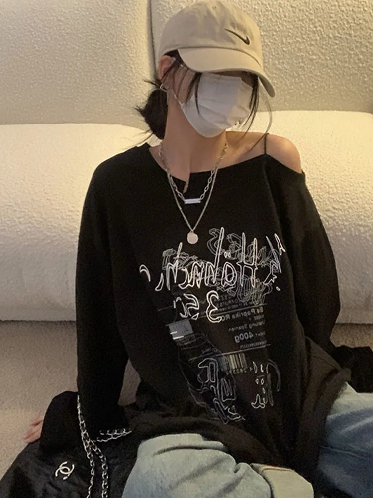 Y2K Tshirt Fairy Grunge Vintage Letter Print Tops Black Autumn Off Shoulder Long Sleeved Korean Tees Loose Harajuku Shirt 240729