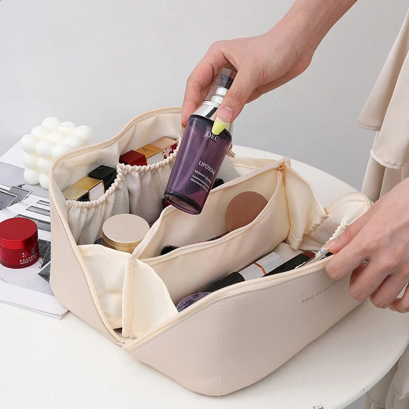 Large-Capacity Travel Cosmetic Bag Portable PU Makeup Pouch Women Waterproof Bathroom Washbag Multifunctional Toiletry Kit 240730