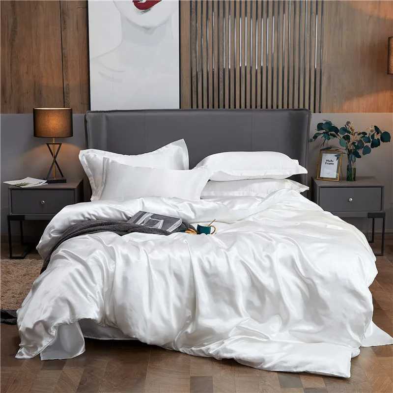 Satin Bedding Set with Duvet Cover Bed Sheet Pillowcase Luxury Bedsheet Solid Color Double Single King Queen Full Twin Size Y240730