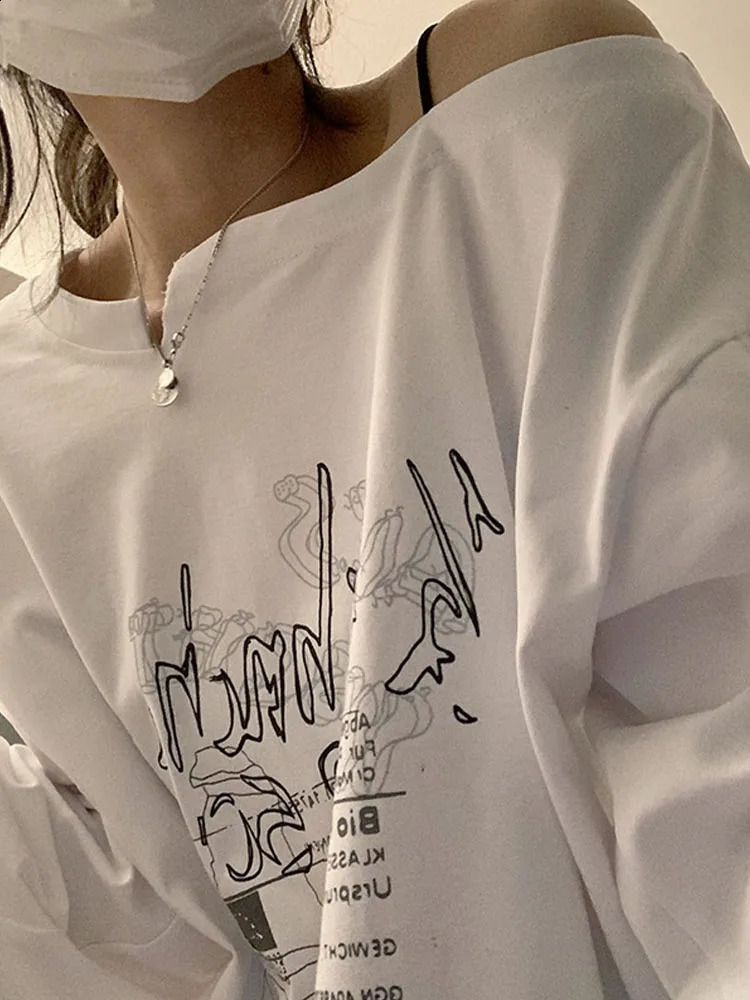 Y2K Tshirt Fairy Grunge Vintage Letter Print Tops Black Autumn Off Shoulder Long Sleeved Korean Tees Loose Harajuku Shirt 240729