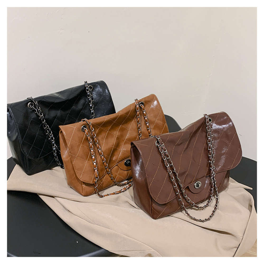 2025 Designer 2024s 2024 New 3 Design Women Light Crossbody Shoulder bag Chain Casual Style Minimalist style Commute Classic Fashion Versatile Free sh