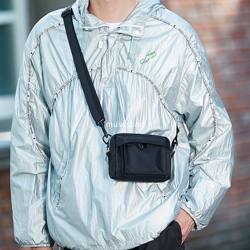 Men's small body bag fashion brand day simple fashion crossbody bag portable bag new shoulder bag for men