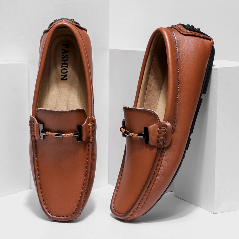 New Italian Mens Shoes Casual Retro Slip on Formal Shoes Men Loafers Moccasins Soft Leather Driving Shoes Lightweight Boat Shoes