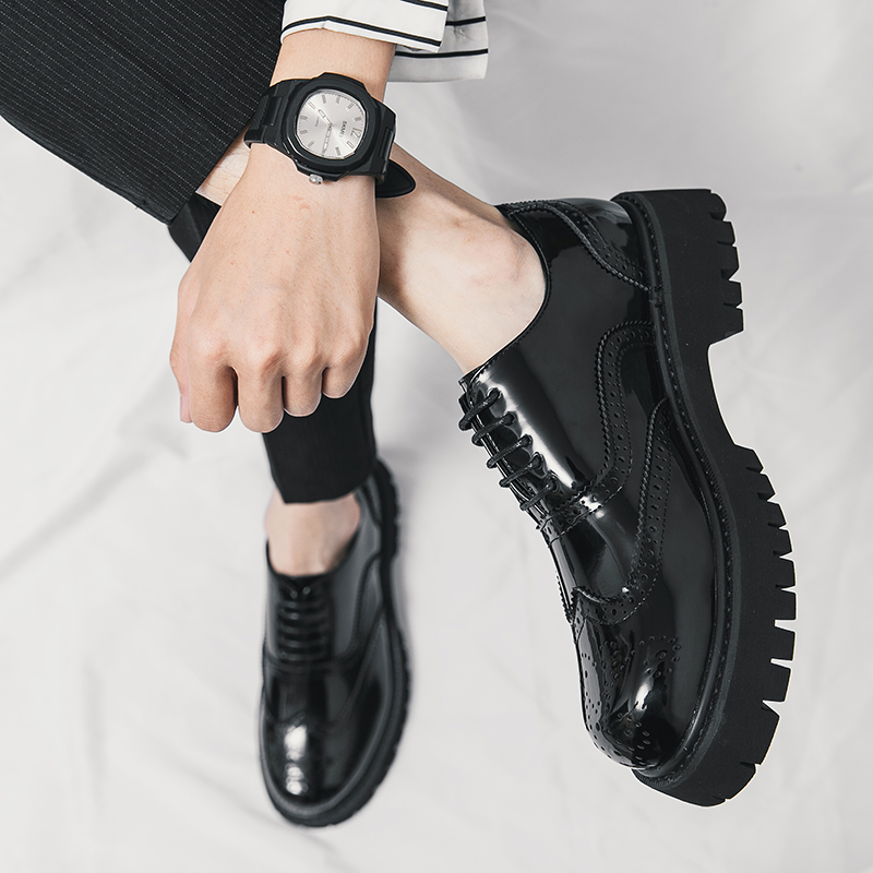 Brogue Round Head Leather Brand Luxury Men Casual Driving Designer Black Thick Soled Lace Up Oxford Shoes Wedding Dress Shoes