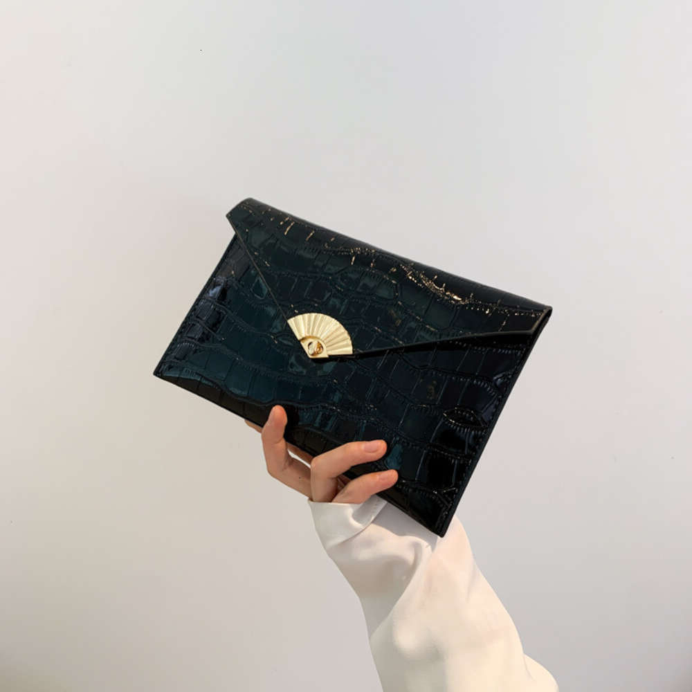 2024 New Design Women Small Envelope Shaped Bag Exquisite Fashionable Casual style Minimalist style Free shipping size
