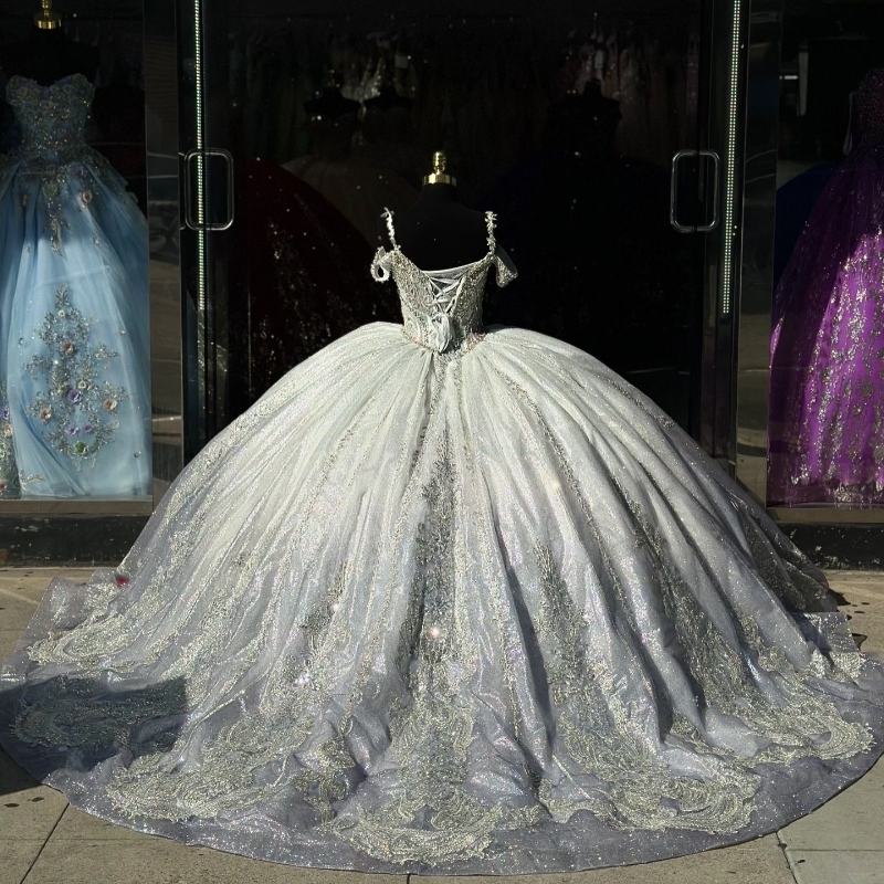 Sexy Sweetheart Ball Gown Dresses Tulle Lace Applique Beads Vestido De 15 Anos Quinceanera Princess Party Dress