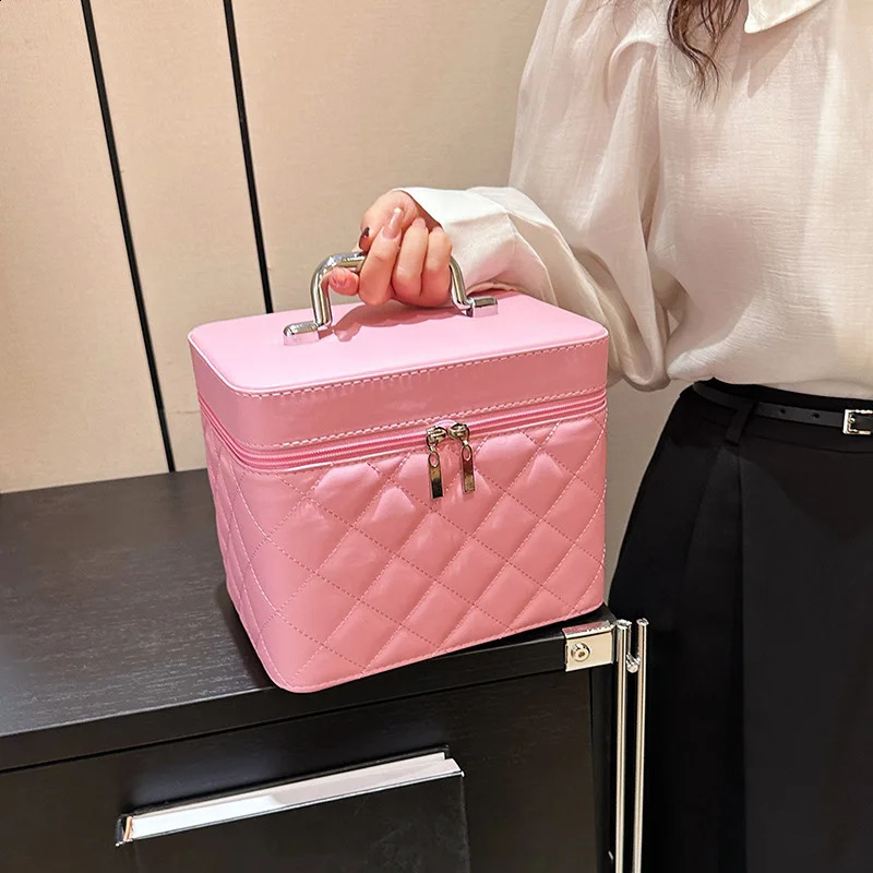 Cosmetic - Women's Large Capacity PU Leather Makeup Bag, Waterproof Portable Travel Suitcase Organizer ddmymoon