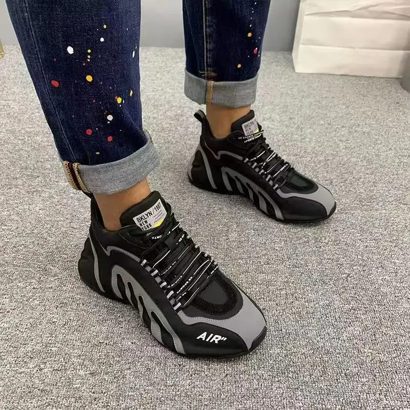 Running Spring New Lace Up Leather Men Casual Outdoor Fashion Soft New Soled Men's Sneakers Flat Vulcanize Shoes