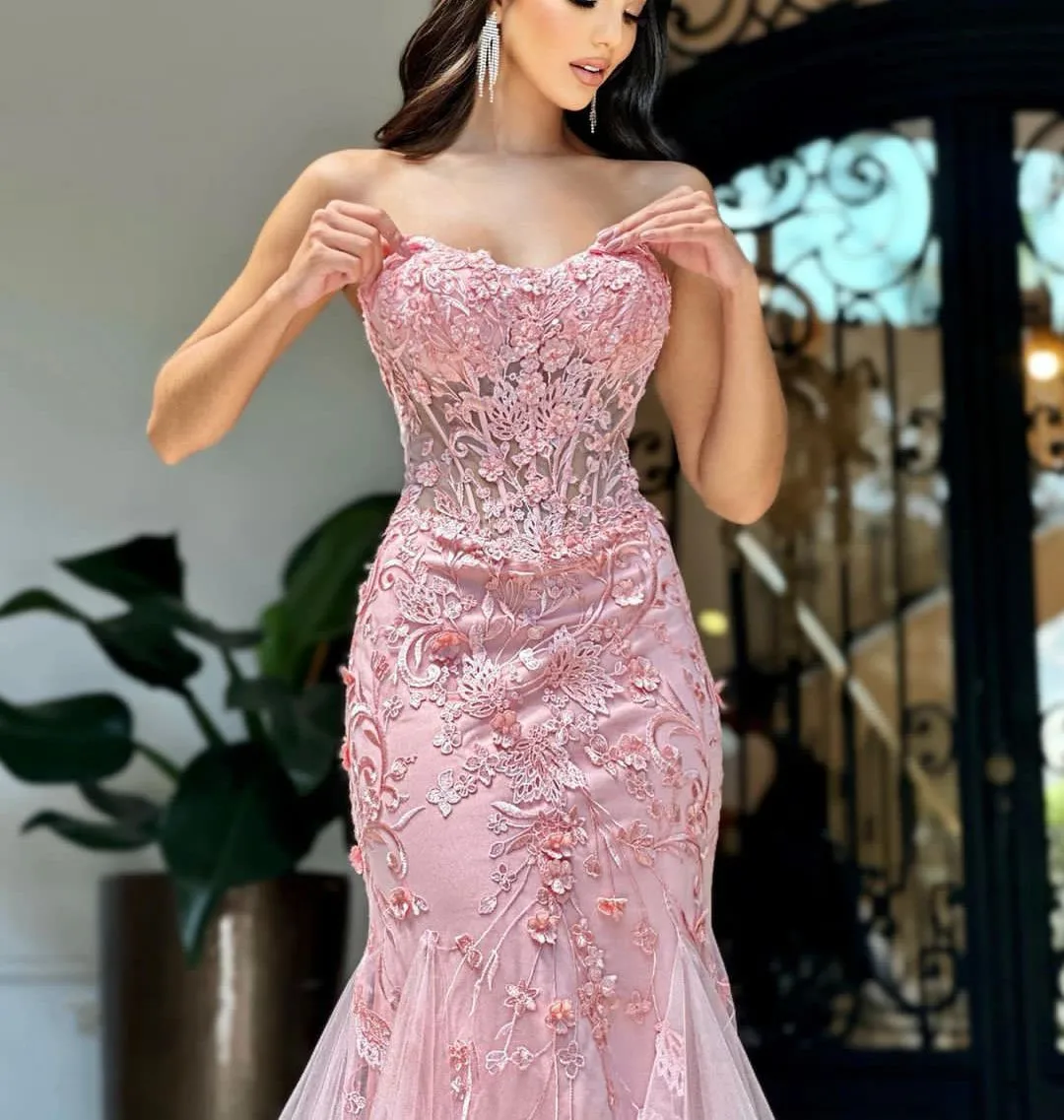 Elegant Mermaid Evening Dresses Sweetheart Neck Sleeveless Gown Backless Lace Appliques Sweep Train Dress Party Prom Custom Made
