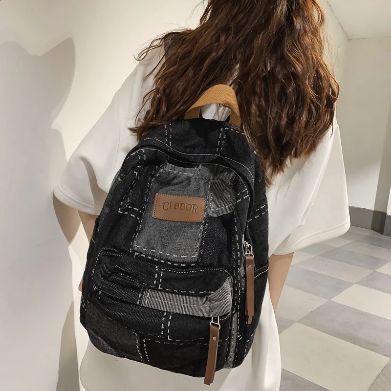 Trendy Cool Patch Women Backpack Washed Denim College Backpack Men Female Laptop School Bags Large Capacity Travel Shoulder Bag 240730