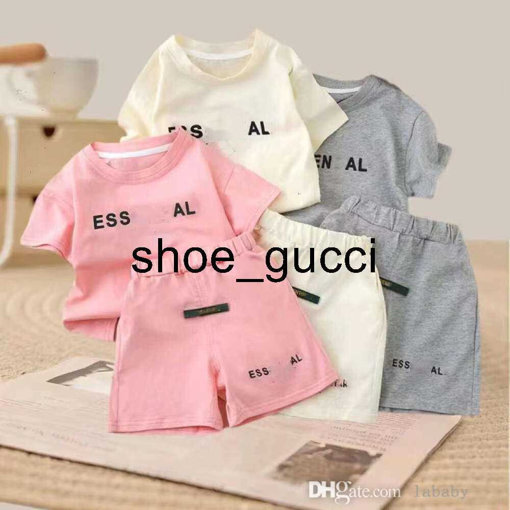 Summer Kids Tracksuis Clairs Vêtements Sports décontractés filles garçons Swensuit Sweins Sweins Sweves T-shirt et shorts Ensembles pour garçons